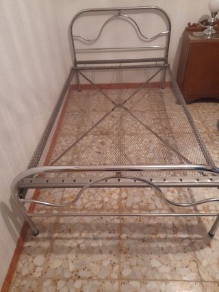 Cama acero