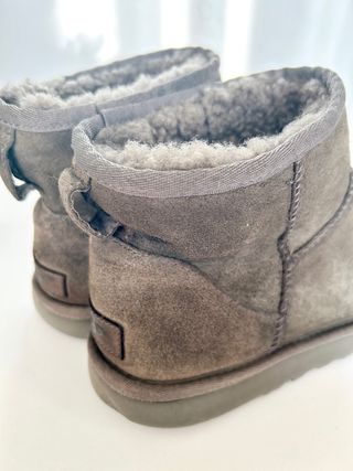 UGG classic mini gris 38