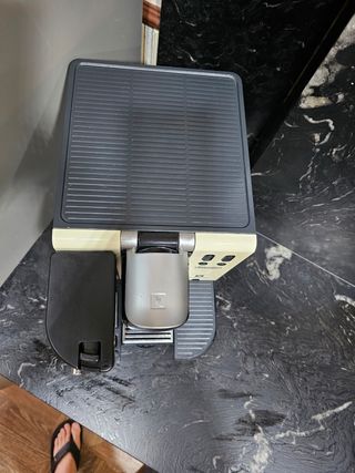 Cafetera Nespresso DeLonghi