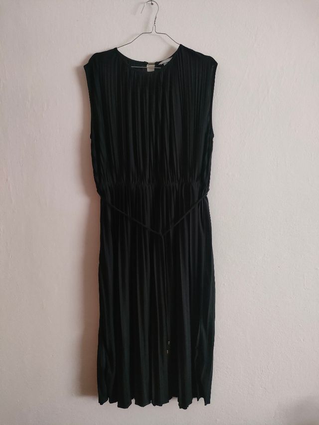 Abito nero plissettato