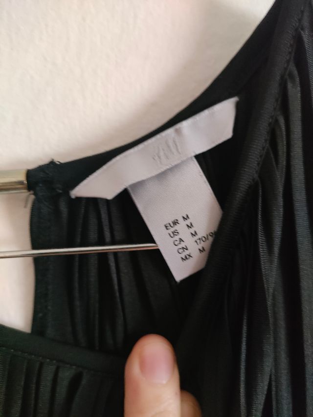 Abito nero plissettato