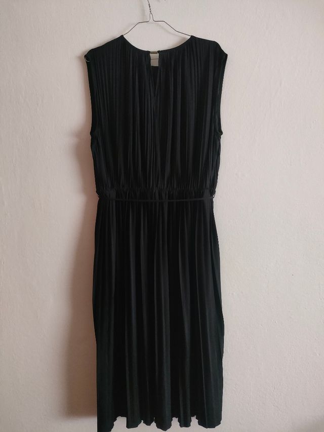 Abito nero plissettato