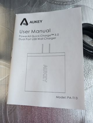 Aukey Cargador dual