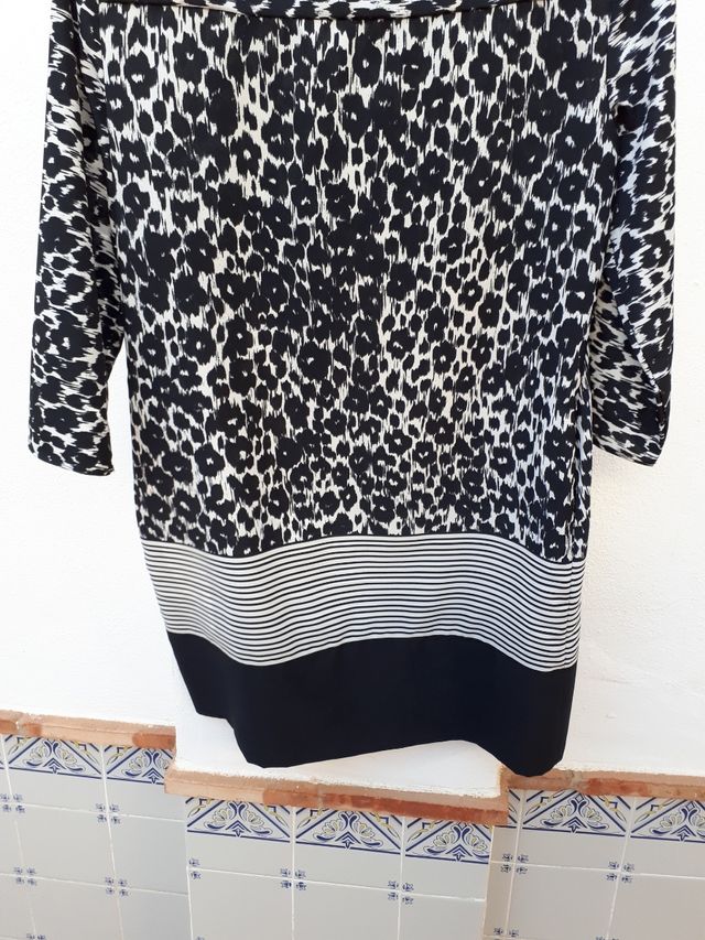 Vestido sedoso talla M marca Zara