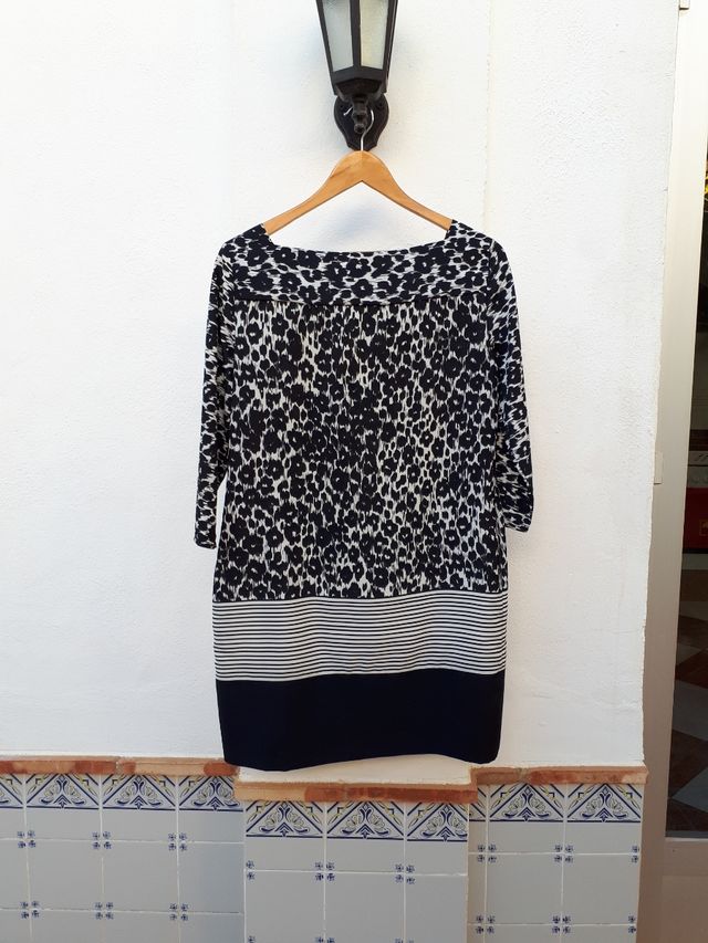 Vestido sedoso talla M marca Zara