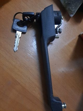 MERCEDES Furgon maneta puerta con llave