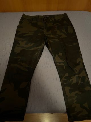 Pantalon cargo Zara T.42