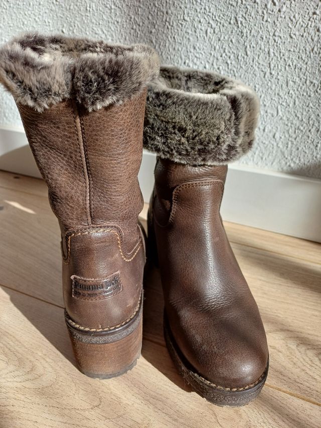 Leather brown winter boots