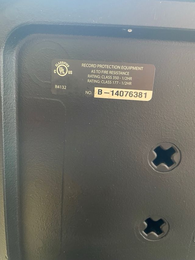 Master Lock caja fuerte portátil ignífuga