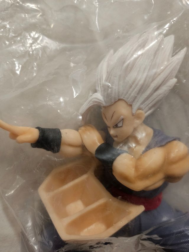 Dragón Ball Z - Goku Súper Saiyan Blanco