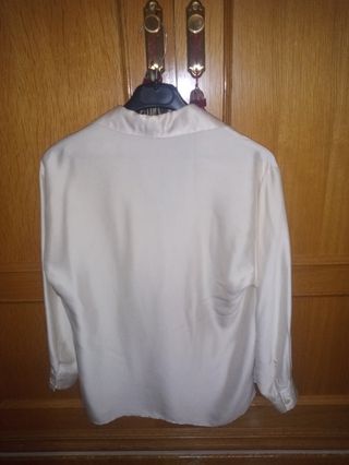 Blusa beige de seda 100%