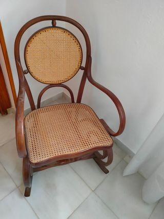 Butacas mecedoras balancín de madera