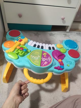 Piano musical bebé