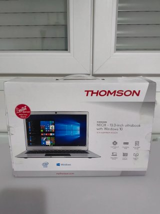 Ultrabook 13 pulgadas Thomson con Linux