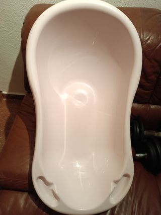 Bañera bebé incluye el adaptador en color fucsia