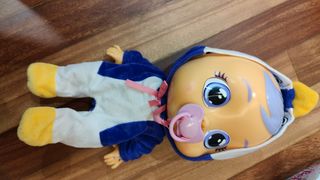 Bebes llorones: girafa y pingüino