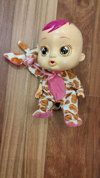 Bebes llorones: girafa y pingüino