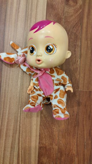 Bebes llorones: girafa y pingüino