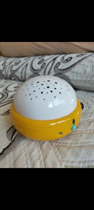 móvil proyector para cuna