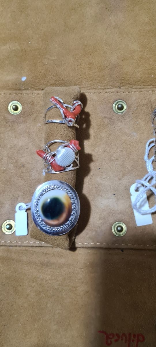 Anelli in argento e corallo