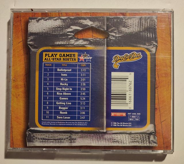 CD Dog Eat Dog - Play games