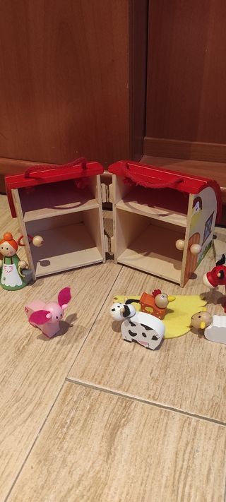 Casita de madera y complementos