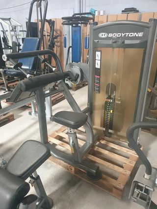 MAQUINAS DE GIMNASIO PROFESIONALES