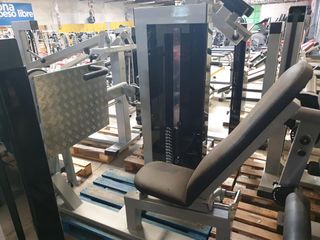 MAQUINAS DE GIMNASIO PROFESIONALES