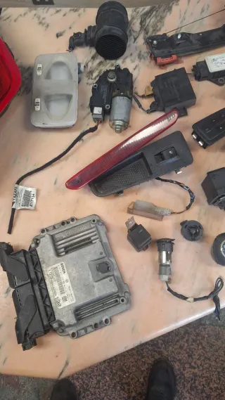 Despiece fiat grande punto 1.9jtd 130cv sport