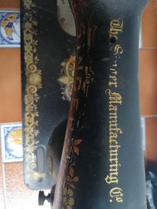 Máquina de coser Singer antigua