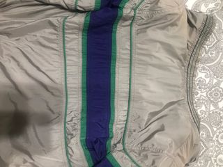 chaqueta  gris