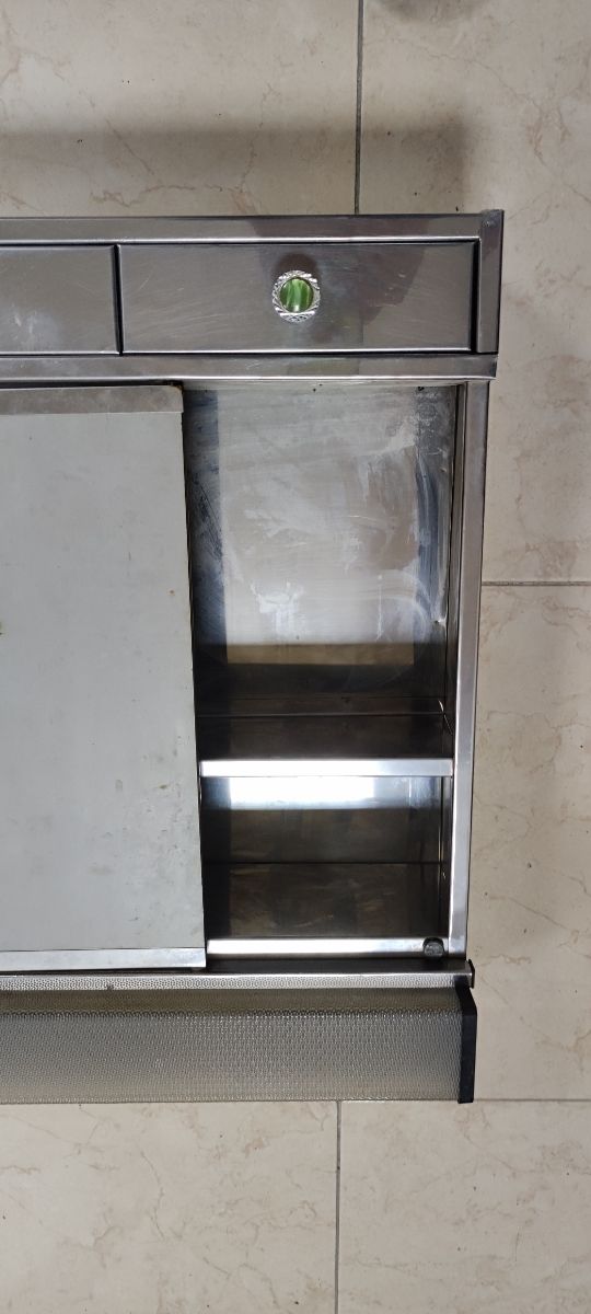 Armario baño vintage