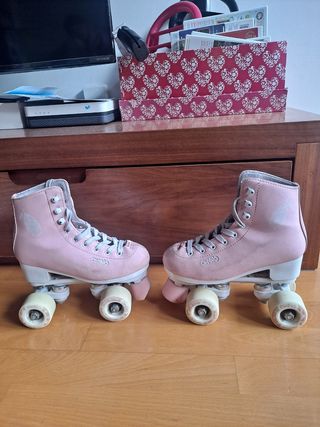 Patines artísticos 4 ruedas. T 34