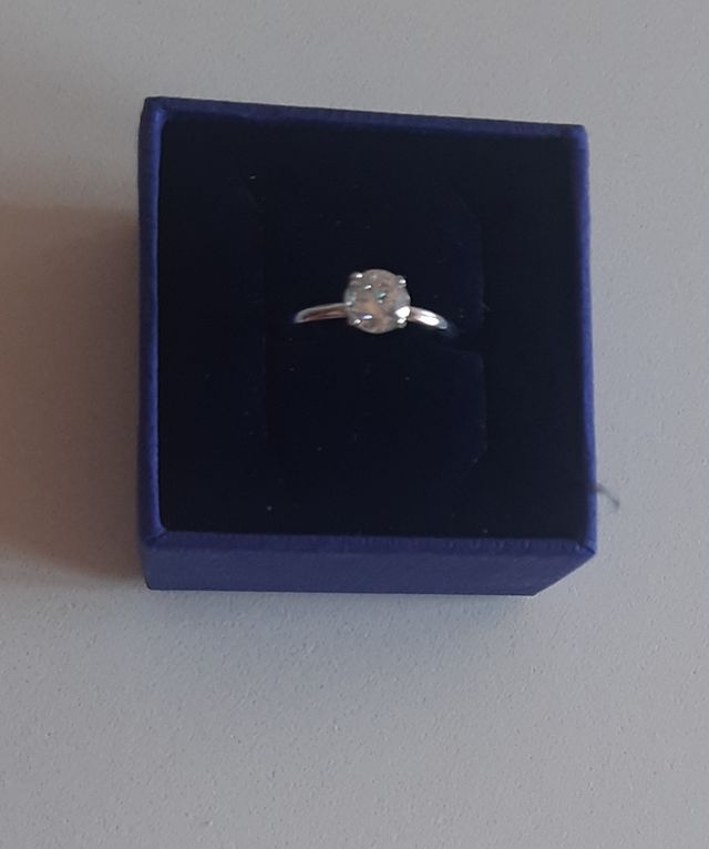Anillo Swarovski 
