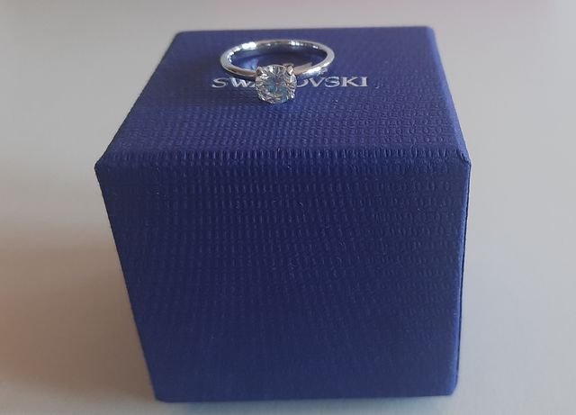 Anillo Swarovski 