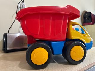 camion volquete gigante