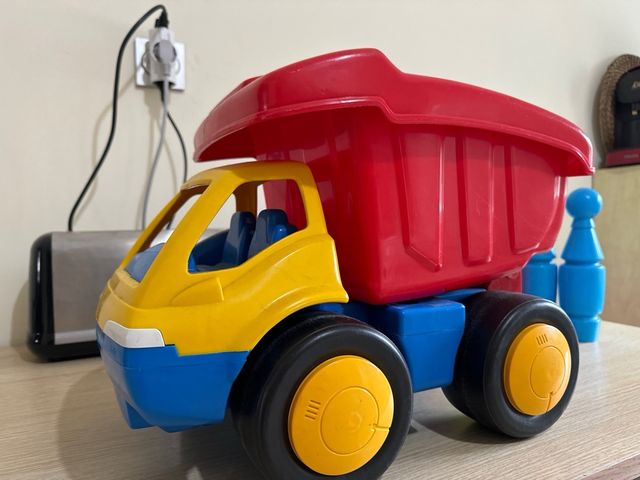 camion volquete gigante