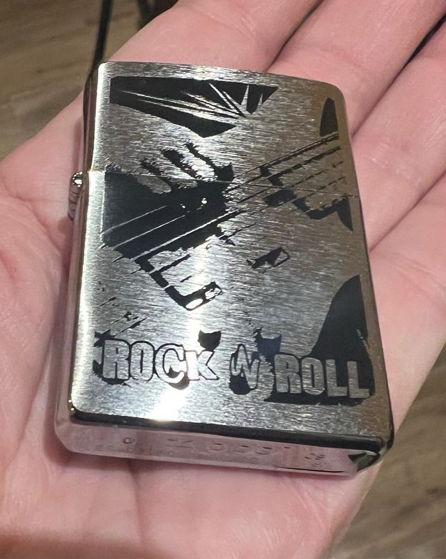 zippo rock & roll nuevo