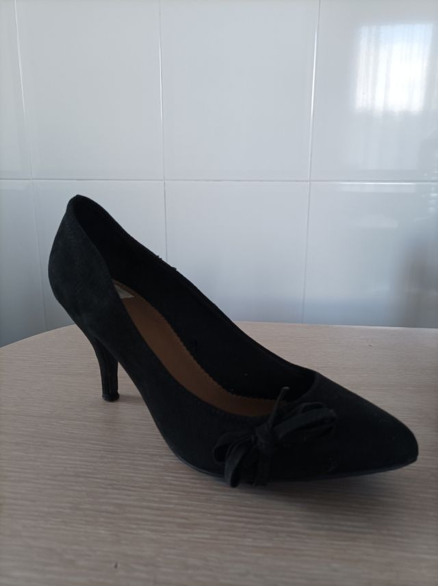Zapato negro tacón pull & bear talla 37.