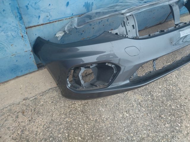 paragolpes delantero Fiat Tipo año 2020.