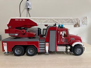 camion de bomberos Mack