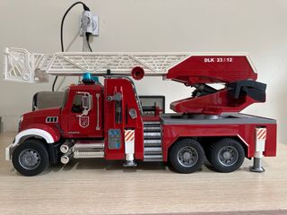 camion de bomberos Mack