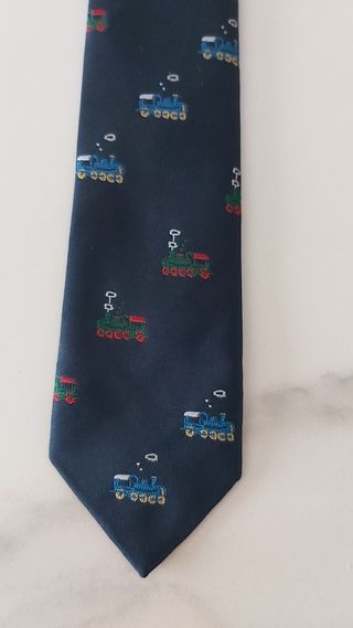 Corbata infantil con estampado de trenes