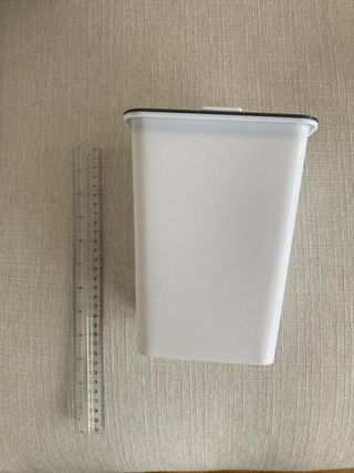 Cubo basura pequeño