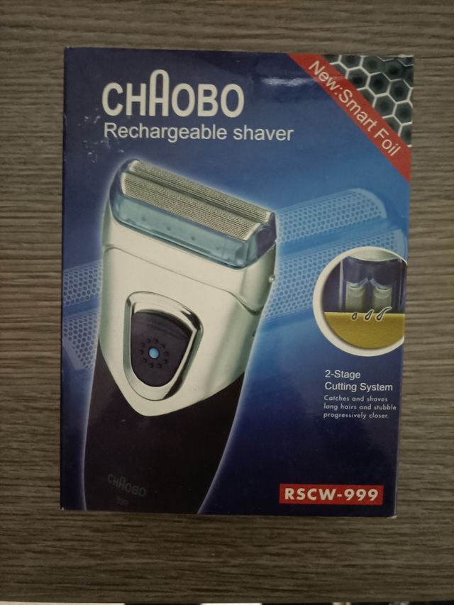 Rasoio elettrico ricaricabile