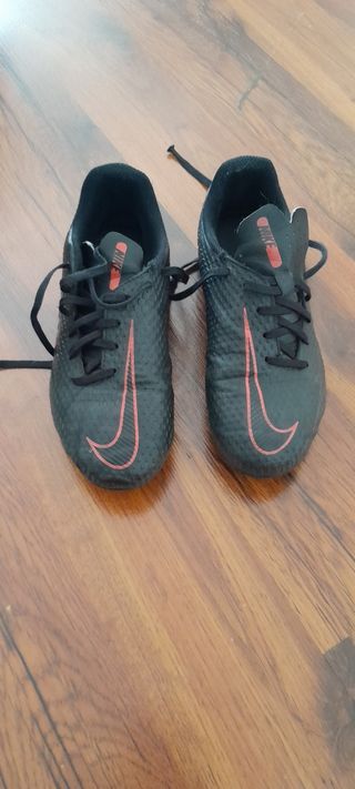 Botas fútbol niño Nike Phantom