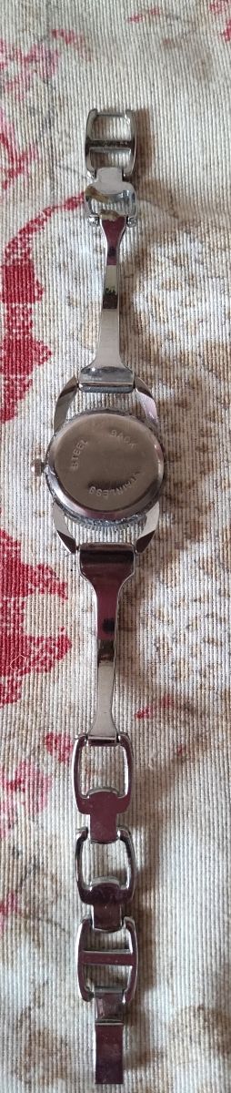 Bellissimo orologio da donna in acciaio