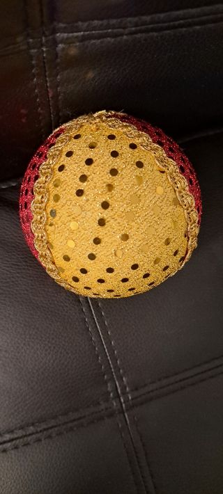 Palla realizzata a mano diam 10 cm
