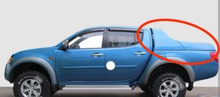 Embellecedor capota trasera pick-up