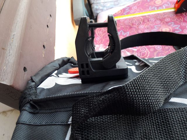 CESTINO FISCHER PER BICI CON ATTACCO AL MANUBRIO